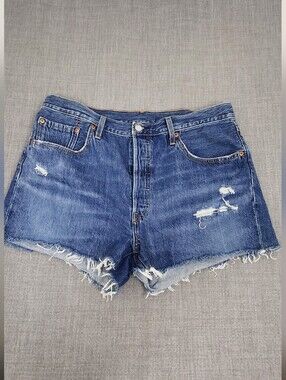 Levis 501 Button Fly 100% Cotton Distressed Style Denim Jean Shorts. 33